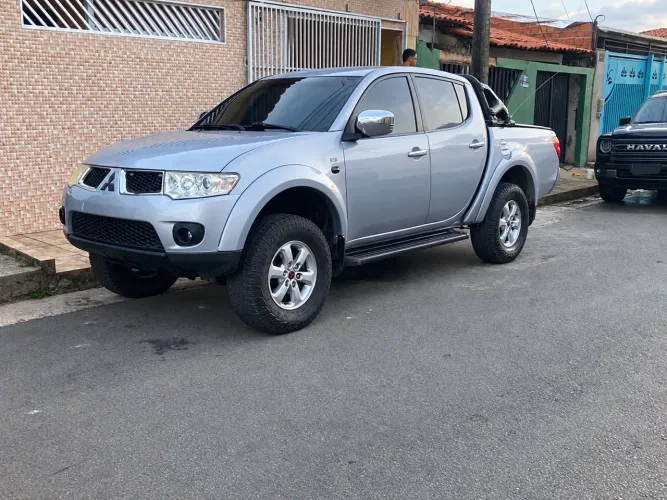 Mitsubishi L200 Triton HPE 3.2 CD TB Int.diesel MEC 2013