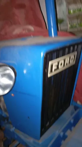 Trator Ford