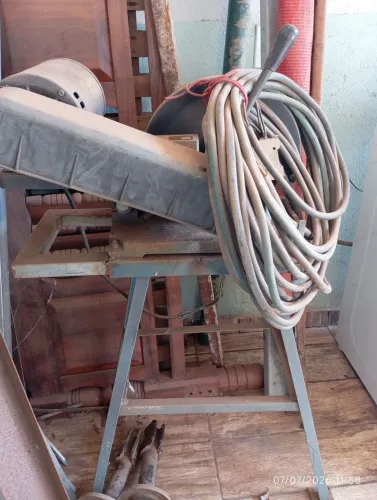 Vende-se serralheria completa
