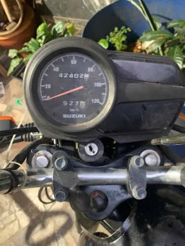 Vendo Suzuki no estado .4590