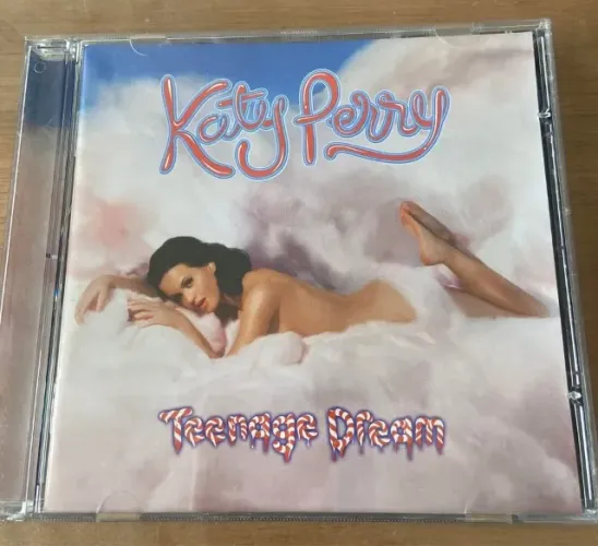 CD KATY PERRY - TEENAGE DREAM