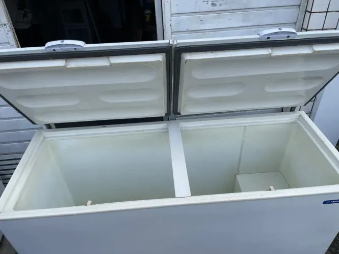 Freezer em bom estado