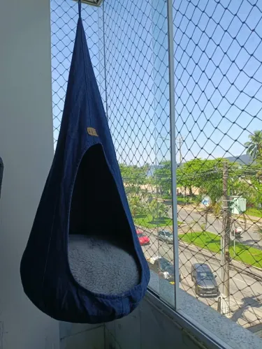 Cama Suspensa Para Gatos Tok&Stok Linha Studio Azul