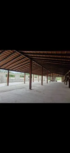 Alugo barracão,casa e terreno ,escritório