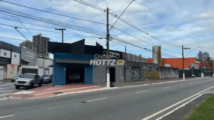 Prédio Comercial de Esquina na Guilhermina 207 m² Localização Estrat R$ 960 Mil