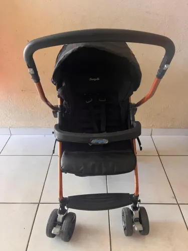 Carrinho de bebê Burigotto RIO K