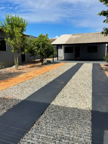 ALUGO CASA DE 3 QUARTOS EM CONDOMÍNIO FECHADO - PONTE ALTA NORTE