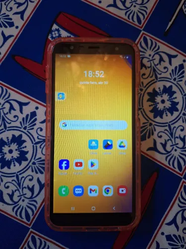 Celular Samsung j6