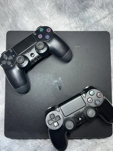 PlayStation 4 Slim 500GB
