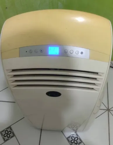 Ar condicionado portátil 12 mil BTU sem acessórios