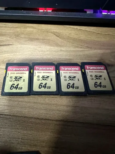 Cartão de Memória SDXC 64GB TRANSCEND CL10 UHS-I U3 500S 95MB/S 4 K (4 unidades)