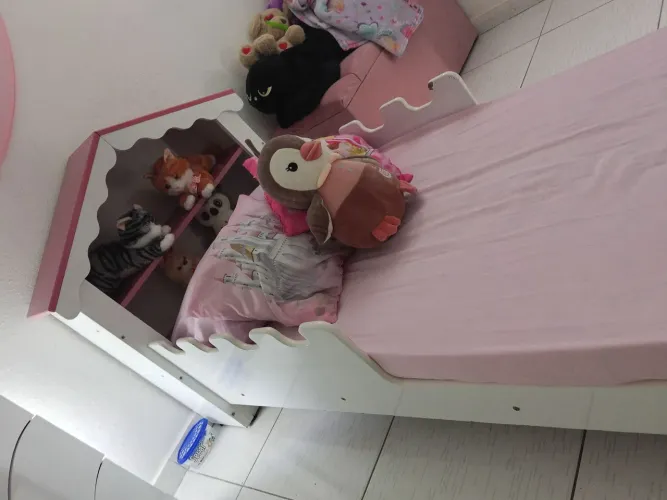 Cama infantil casinha