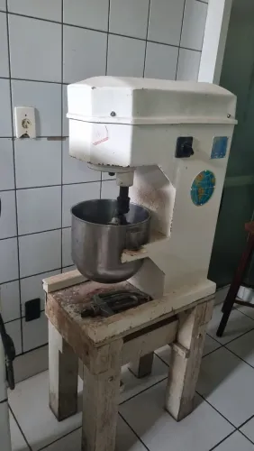 Batedeira masseira industrial 8kg