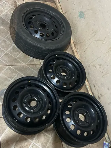 RODAS DE FERRO ARO 15 do ford ka