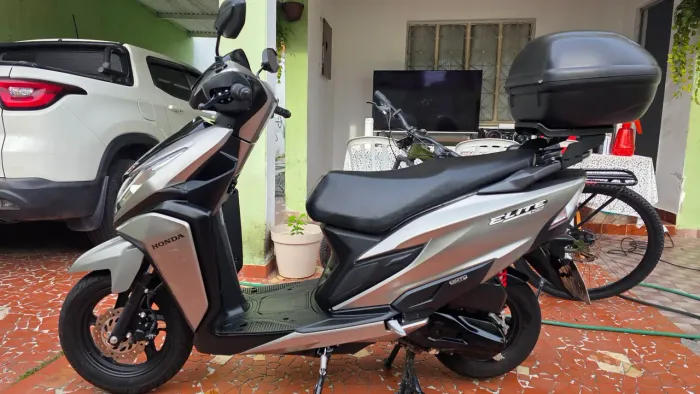 Honda elite