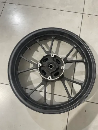 Roda traseira cb300f 2024