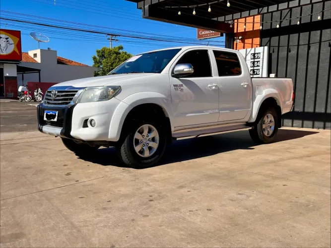 Toyota Hilux CD SRV 4X2 2.7 Flex 16V Aut. 2015