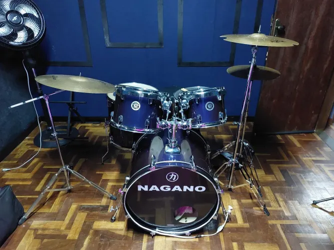 Vendo Bateria Acústica Nagano Garage completa