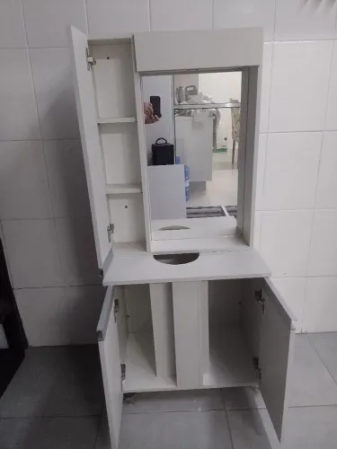 Móvel planejado banheiro semi novo 