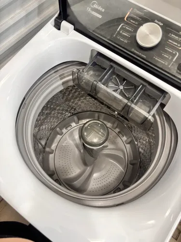 Máquina de lavar roupas Midea