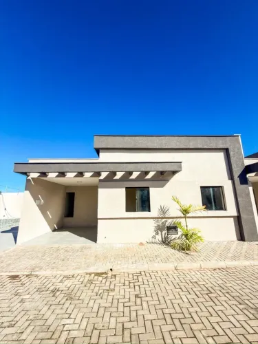 Casa em condomínio fechado perto da praia do francês