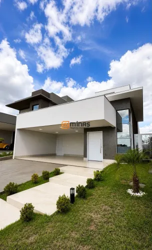 Casa térrea com 3 suítes e piscina à venda no Belvedere 2