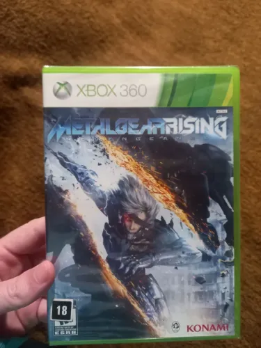 Metal Gear Rising(Lacrado)