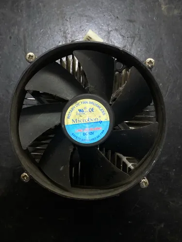 Cooler box intel 775 