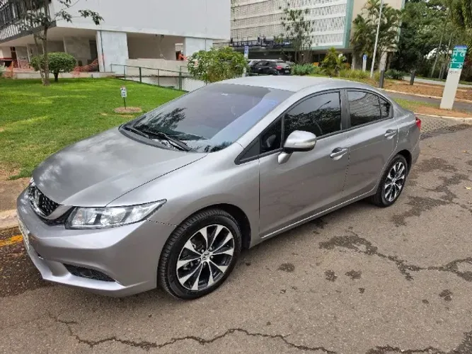 Honda Civic Sedan LXR 2.0 Flexone 16V Aut. 4P 2016