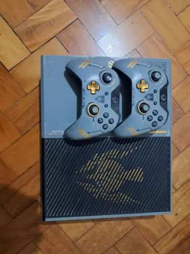 XBOX ONE FAT - EDIÇÃO CALL OF DUTY ADVANCED WARFARE - 1TB + 2 CONTROLES + 11 JOGOS!!!!