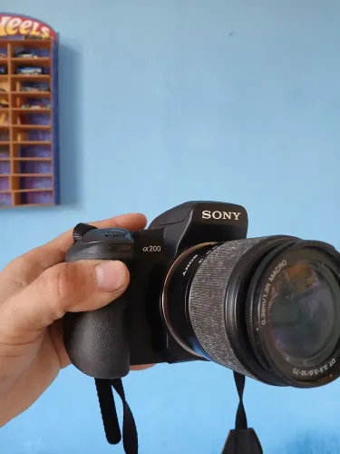 Câmera digital Sony 10.1 mp alfa 200 leia a descrição do anúncio