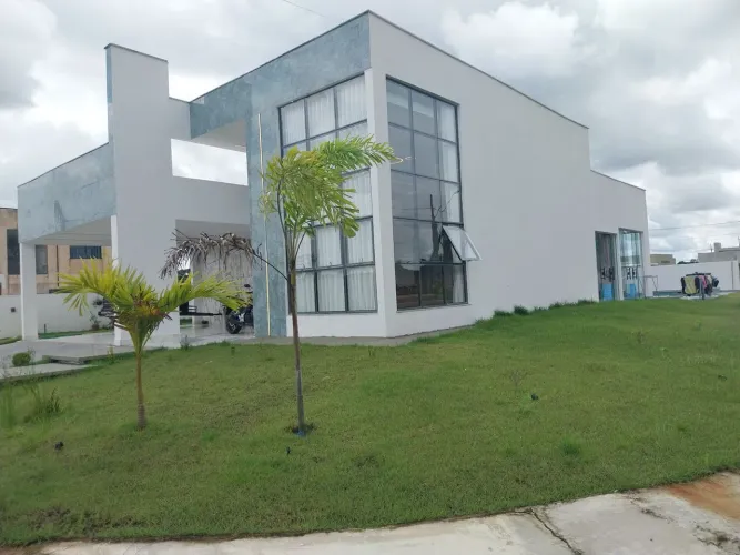 VENDO BELA CASA NO ALPHAVILLE( aceita financiamento)