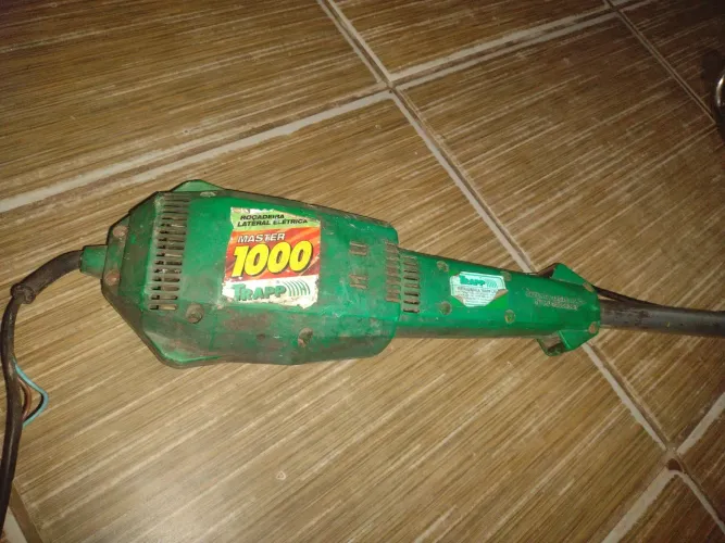Vendo máquina de roça mato elétrica.