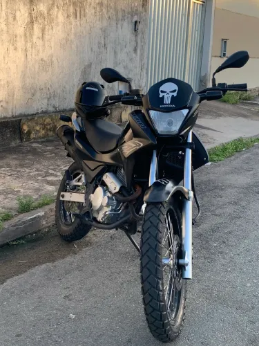 Honda Falcon 400i. Ano 2013