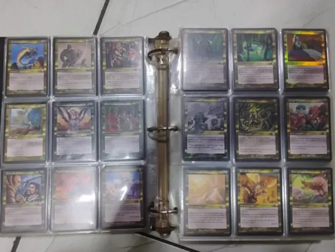Coleção de 369 cards de Magic antigo (somente cor multicolorida)