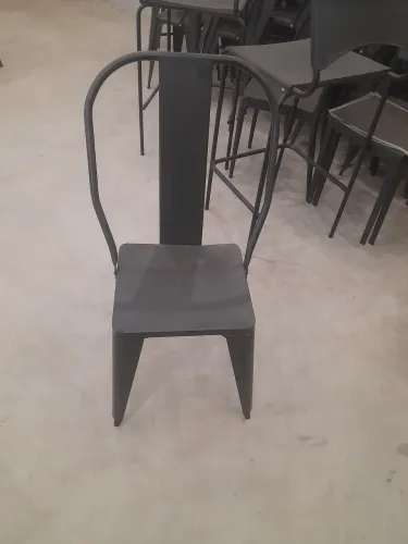 Vendo cadeira para restaurante e lanchonete
