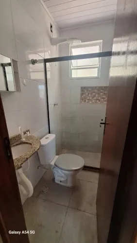 Alugo casa