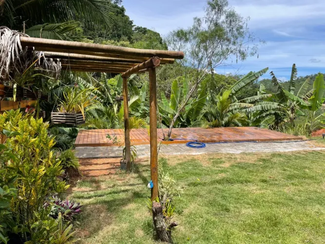 Chácara com pomar, deck toda gramada pronta para instalar seu chalé