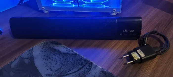 Soundbar portátil preta modelo CYN-28