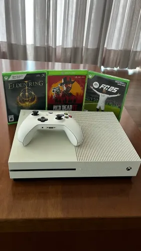Xbox One S 1TB +6 jogos físicos + controle.