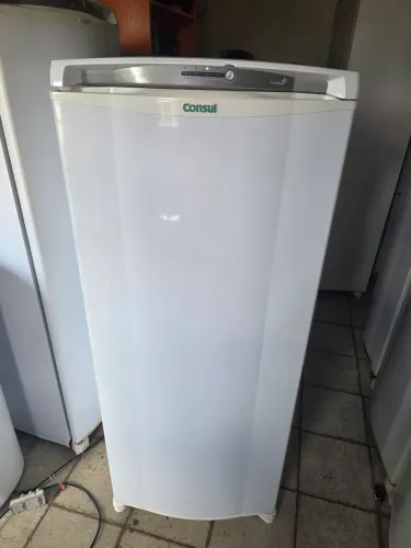 Geladeira cônsul frosfree funcionando perfeitamente 