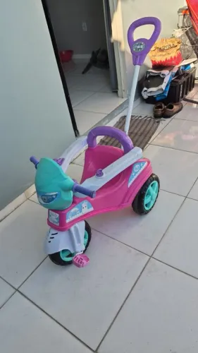 Motoca triciclo - Carrinho de Passeio