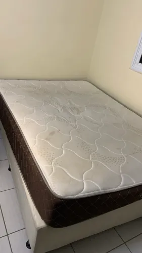 Cama box casal conservada