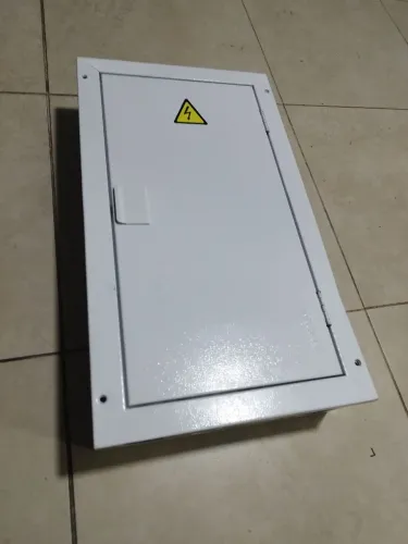Quadro de distribuição trifásico 200 Amperes de sobrepor ou embutir 34 DIN