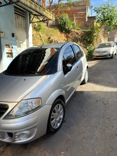 Citroen C3 GLX 1.4/ GLX Sonora 1.4 Flex 8V 5P 2011