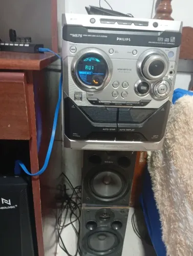 Micro system Philips fwm575
