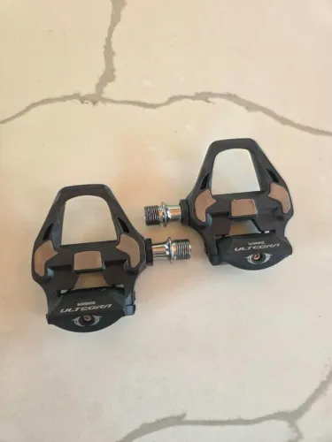 Pedal ultegra carbono