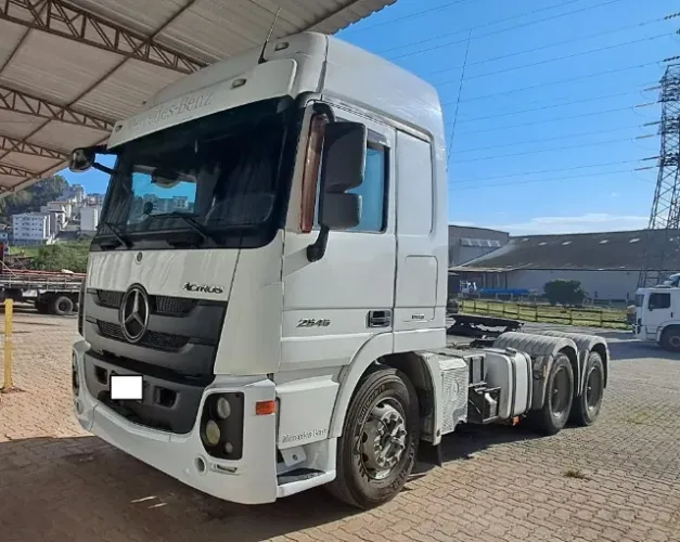 Vende-se cavalinho Mercedes Benz Actros 2646 S 6x4 2p