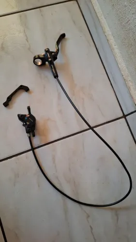 Freio dianteiro shimano mt200