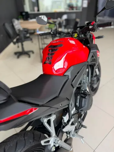 Honda CB 500 HORNET 2025/2026